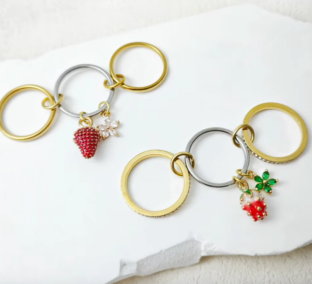 Sweet Strawberry Flower Charm Ring Set