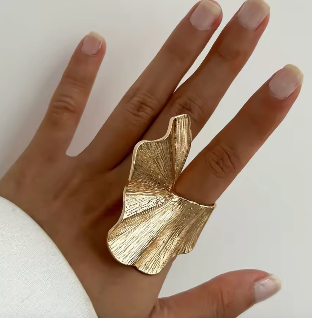 Ginkgo Leaf Fan-Shaped Ring